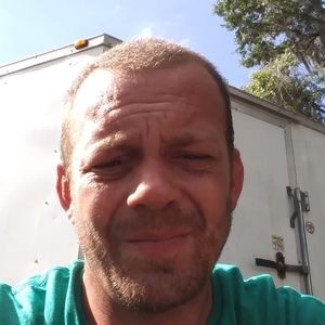 Meet your Posher, Dennis